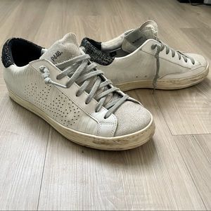 P448 John Sneaker Size 7.5-8 US